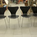 901 8209 CHAIRS
